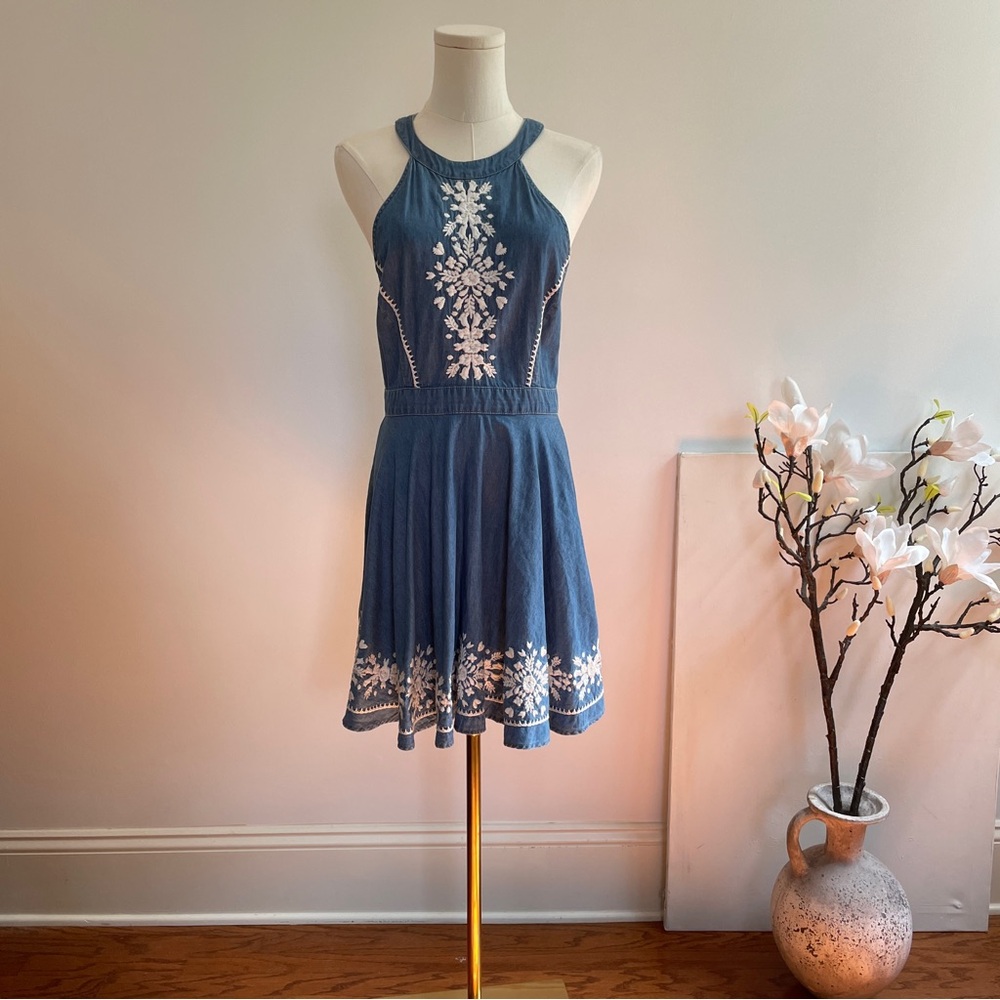 Lovers‎ Friends Denim Embroidered Mini Dress M Boho Open Back Halter Festival